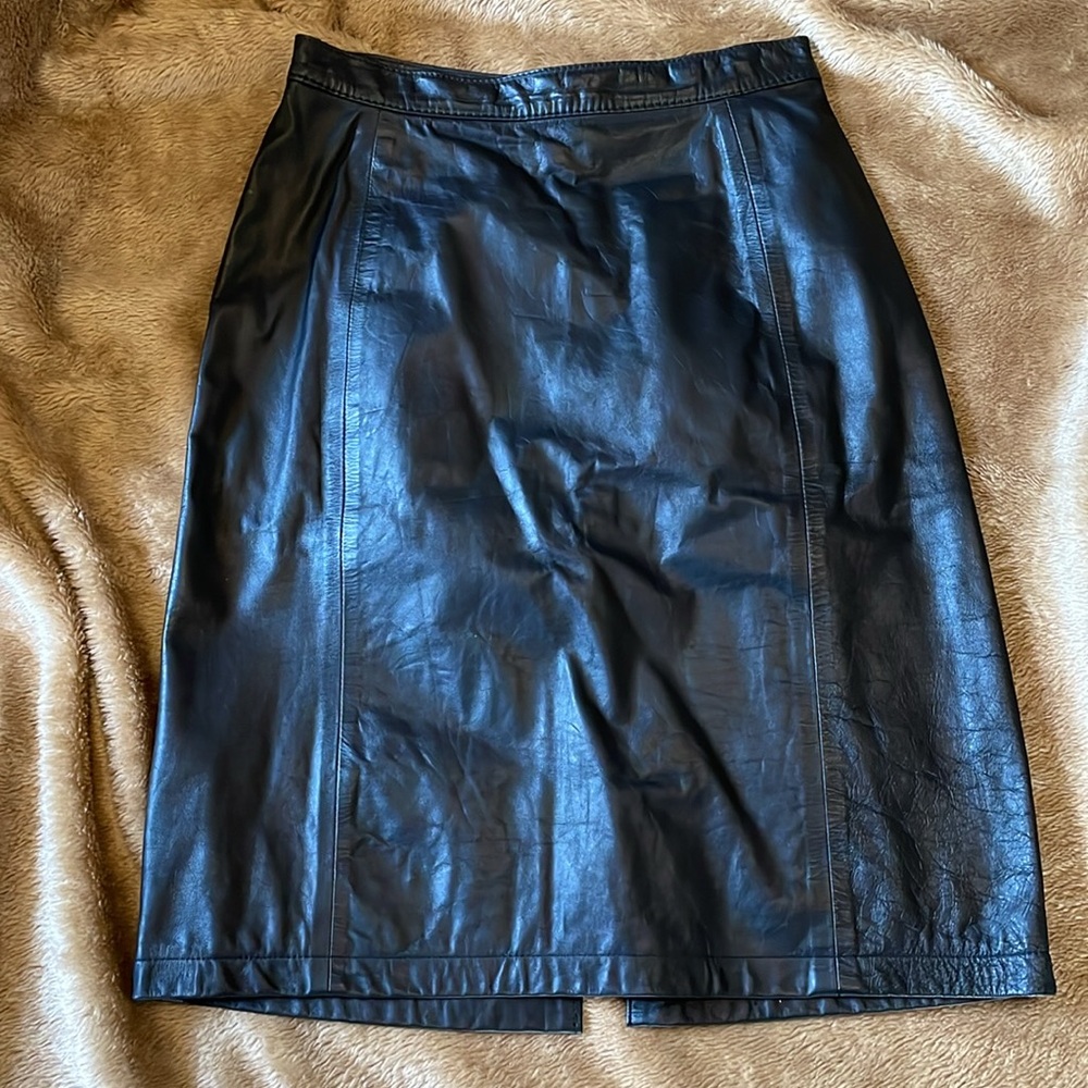 Amati Genuine Black Leather Skirt (Vintage) - Size 9/10 *See description*